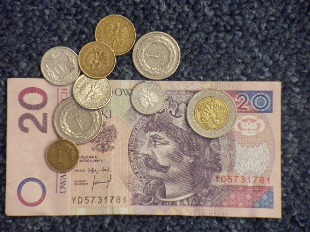 images/polskie pieniadze.JPG3e104.JPG